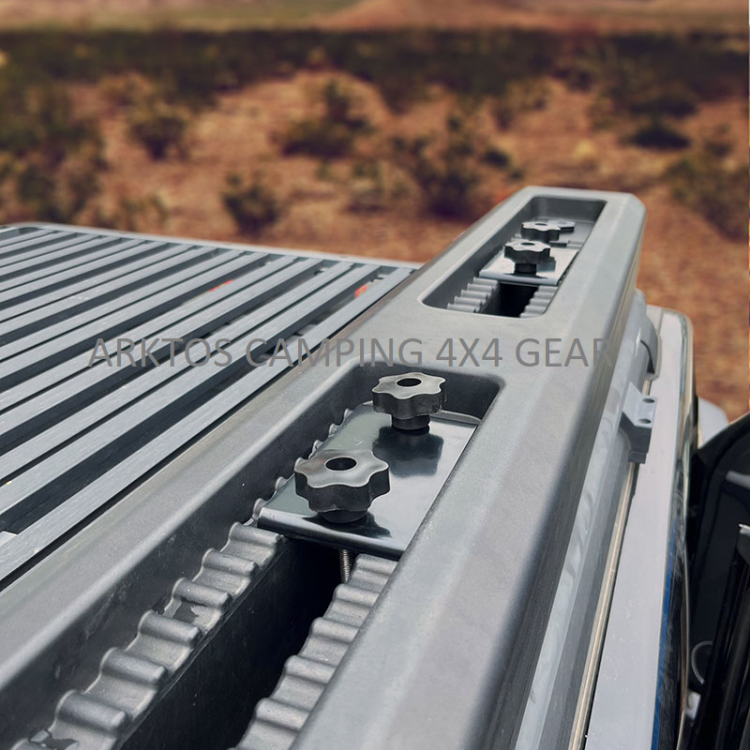 Pressurized Roof Rack Water Tank / 30 litre / Camping, Road trip travel / Plastic Water Storage tank.